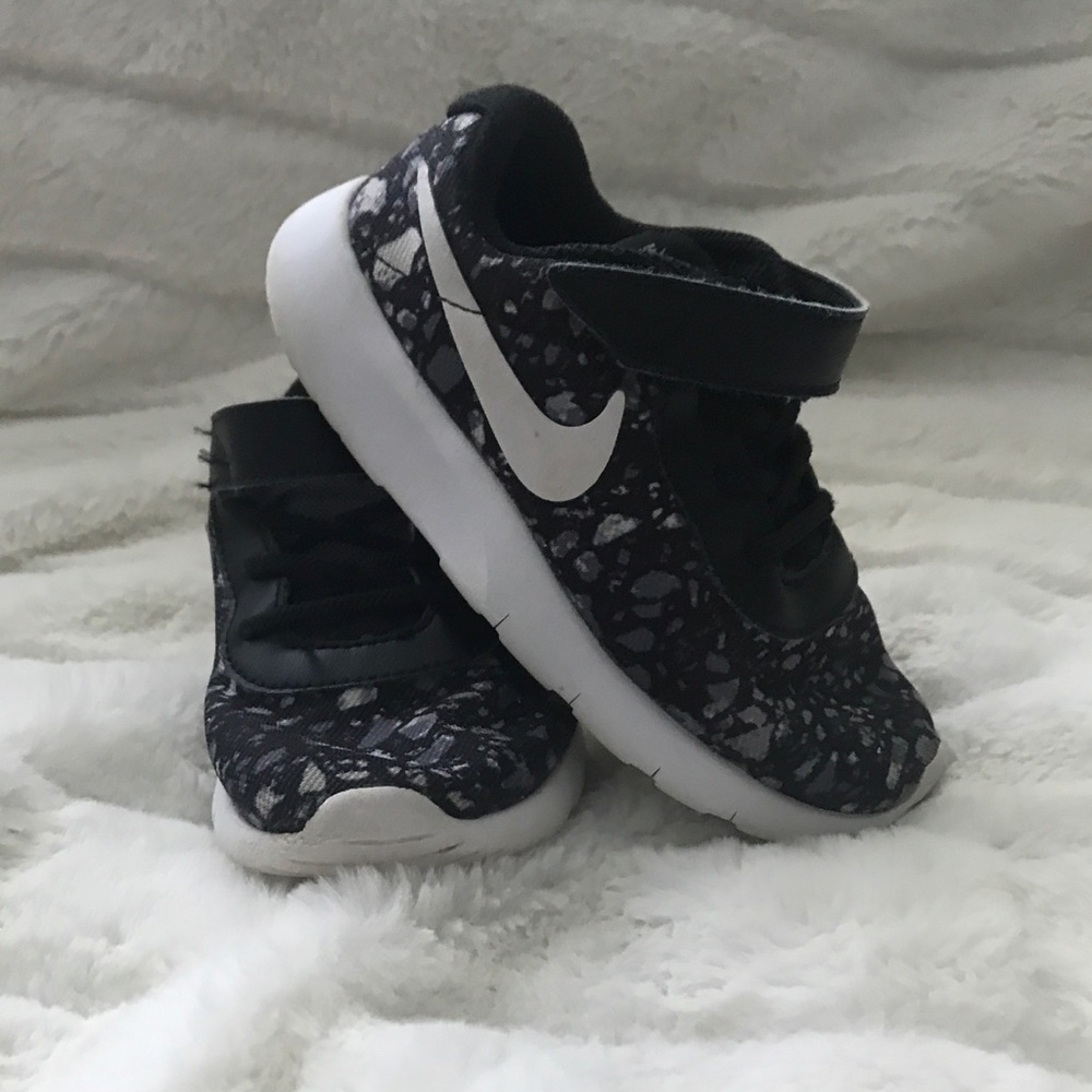 VGUC Nike Toddler Sneakers